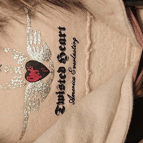 TWISTED Heart Womans Jacket - Picture 5 of 6